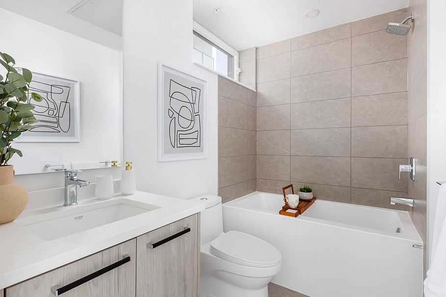 6829 Cambie Street Vancouver, BC - 12