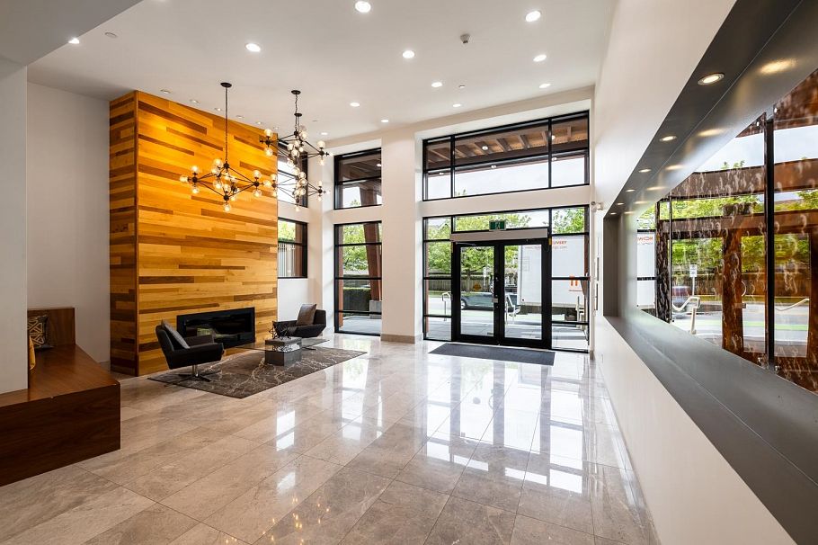 515 2665 Mountain Highway North Vancouver, BC - 27