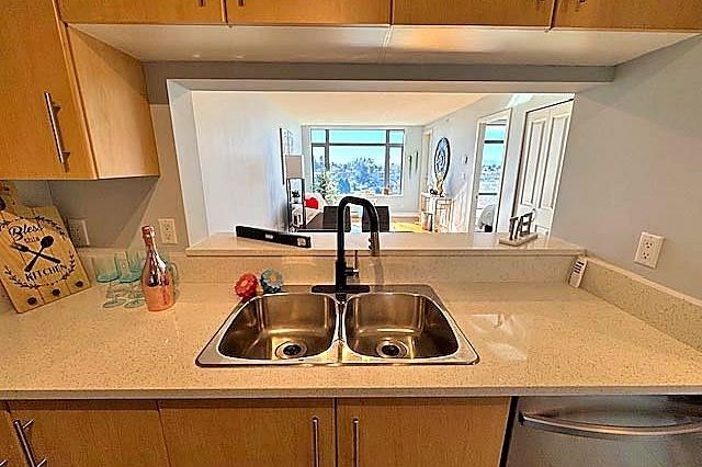 1401 3660 Vanness Avenue Vancouver, BC - 12
