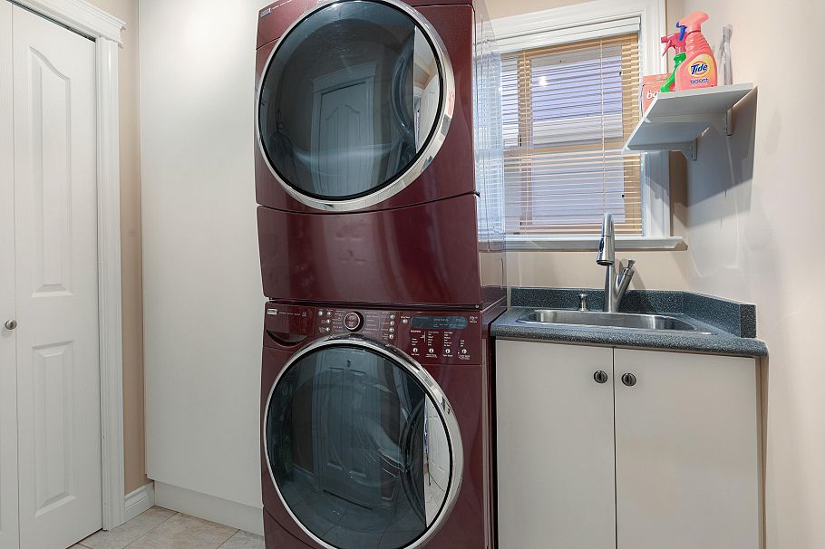 326 E 12th Street North Vancouver, BC - 17