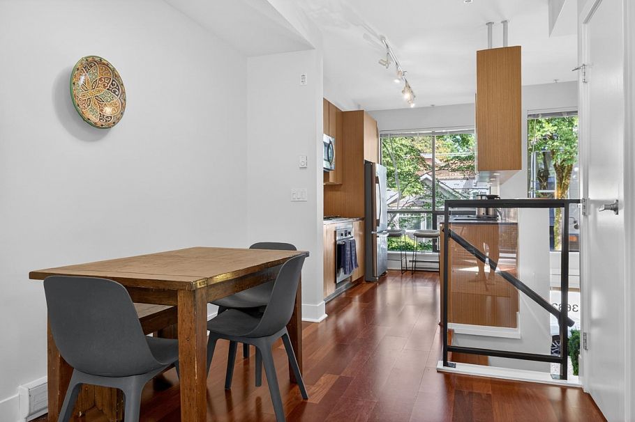 3683 Commercial Street Vancouver, BC - 8