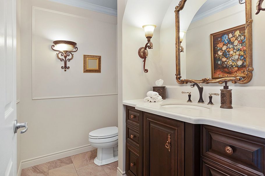 326 E 12th Street North Vancouver, BC - 15