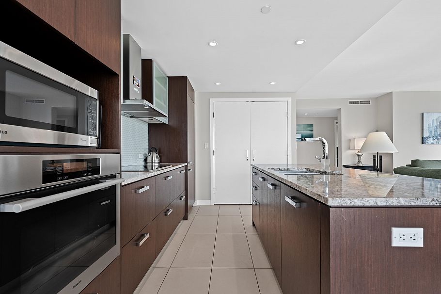 2907 1028 Barclay Street Vancouver, BC - 4
