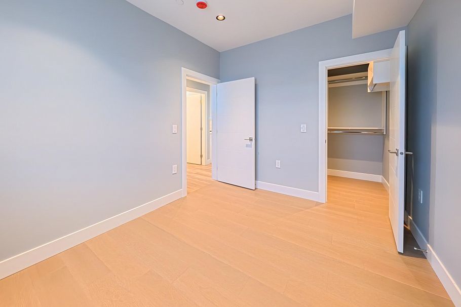 3 2557 W King Edward Avenue Vancouver, BC - 9