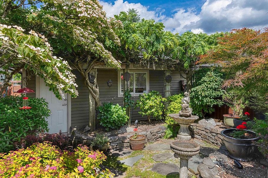 326 E 12th Street North Vancouver, BC - 21