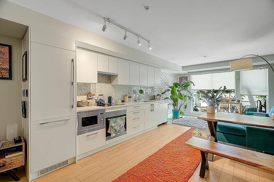 210 2508 Fraser Street Vancouver, BC - 2