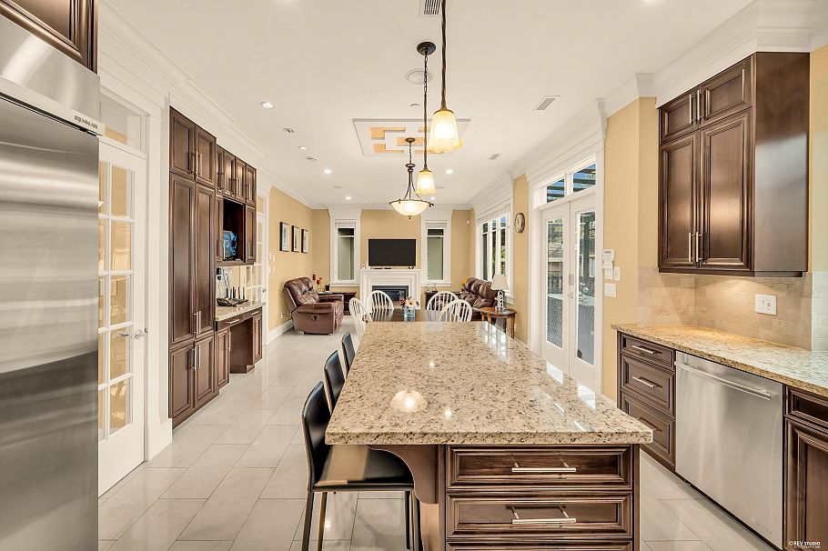 2375 W 20th Avenue Vancouver, BC - 15