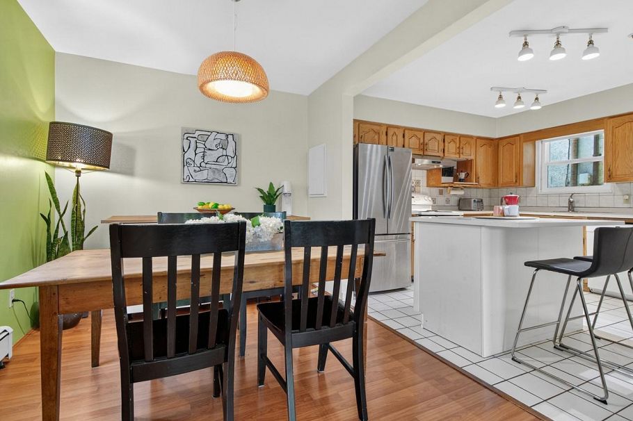 2128 Adanac Street Vancouver, BC - 10