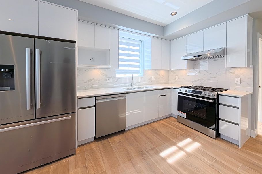 1 2557 W King Edward Avenue Vancouver, BC - 4