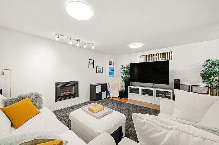 1725 Orkney Place North Vancouver, BC - 28
