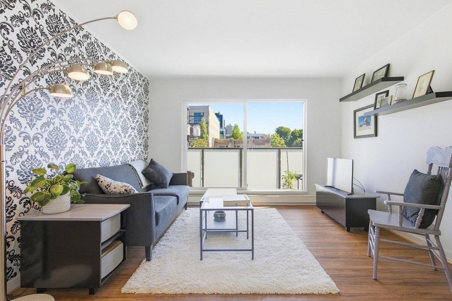 403 570 E 8th Avenue Vancouver, BC - 9