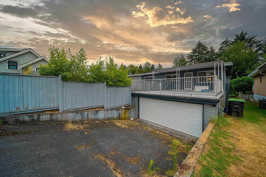 3063 Rosemont Drive Vancouver, BC - 33