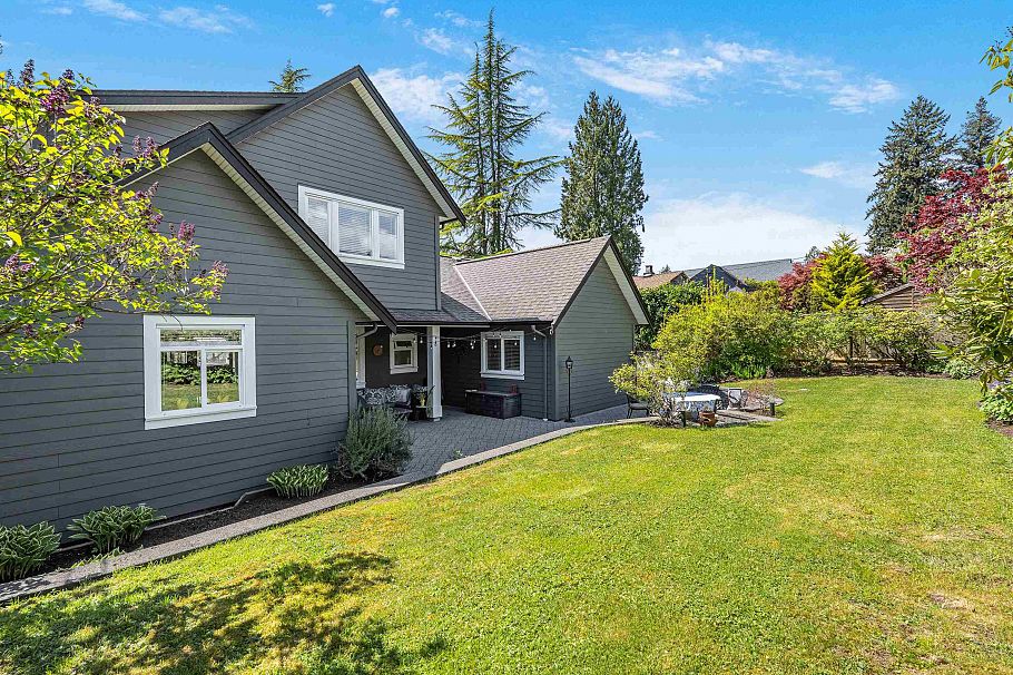 938 Beaumont Drive North Vancouver, BC - 34