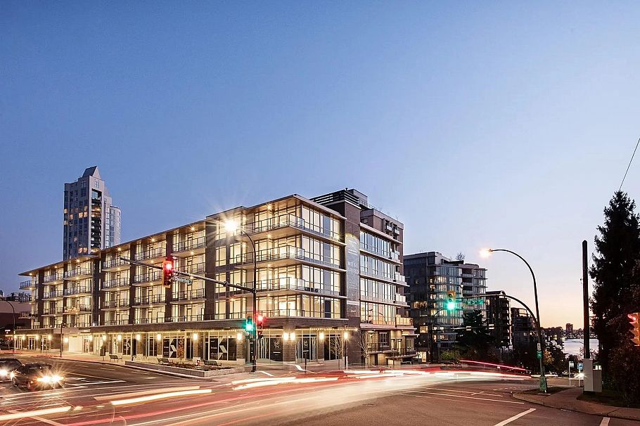 303 177 W 3rd Street North Vancouver, BC - 1