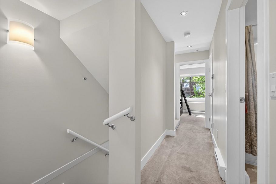3683 Commercial Street Vancouver, BC - 20