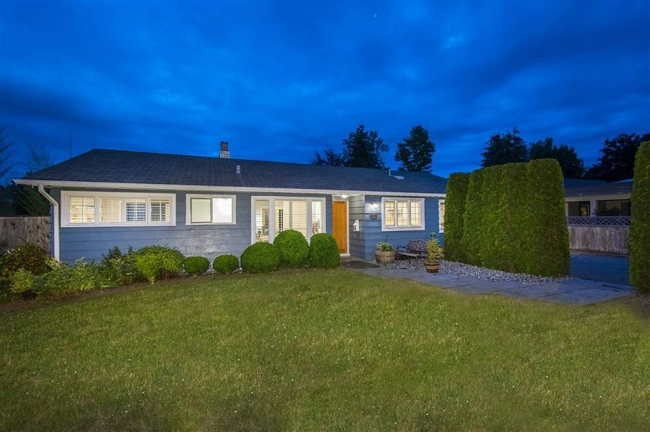 1567 Mcbride Street North Vancouver, BC - 1