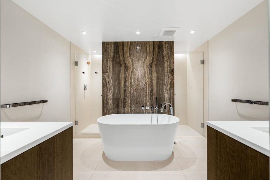 201 3596 W 28th Avenue Vancouver, BC - 9