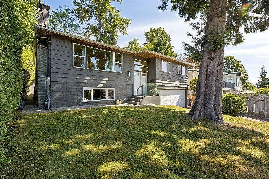 1214 Eastview Road North Vancouver, BC - 2
