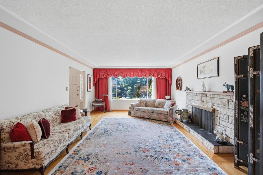 2727 W 36th Avenue Vancouver, BC - 4