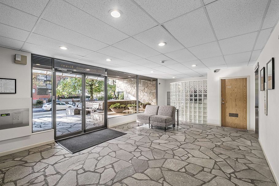 1205 110 W 4th Street North Vancouver, BC - 28