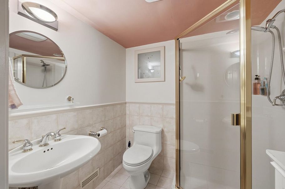 2727 W 36th Avenue Vancouver, BC - 23