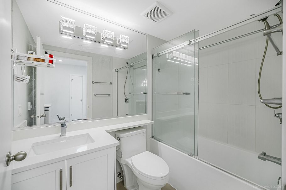 13 2717 Horley Street Vancouver, BC - 16