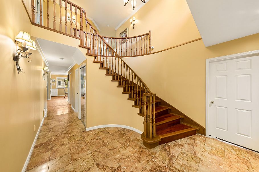 3478 W 28th Avenue Vancouver, BC - 2