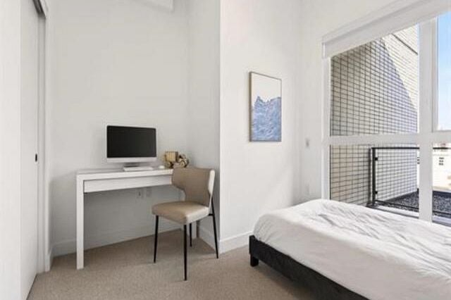 563 422 E 3rd Street North Vancouver, BC - 6