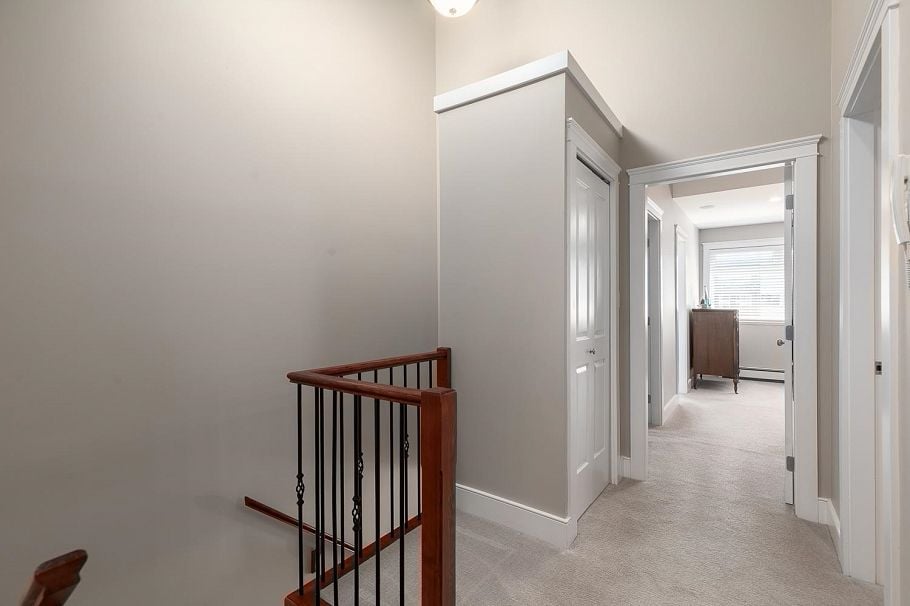 227 E 17 Street North Vancouver, BC - 20
