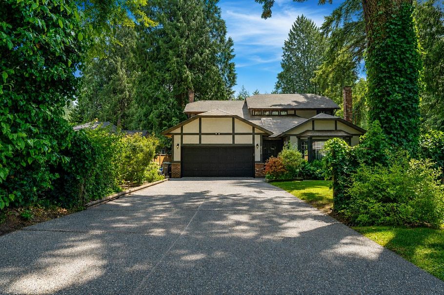 820 Seymour Boulevard North Vancouver, BC - 1