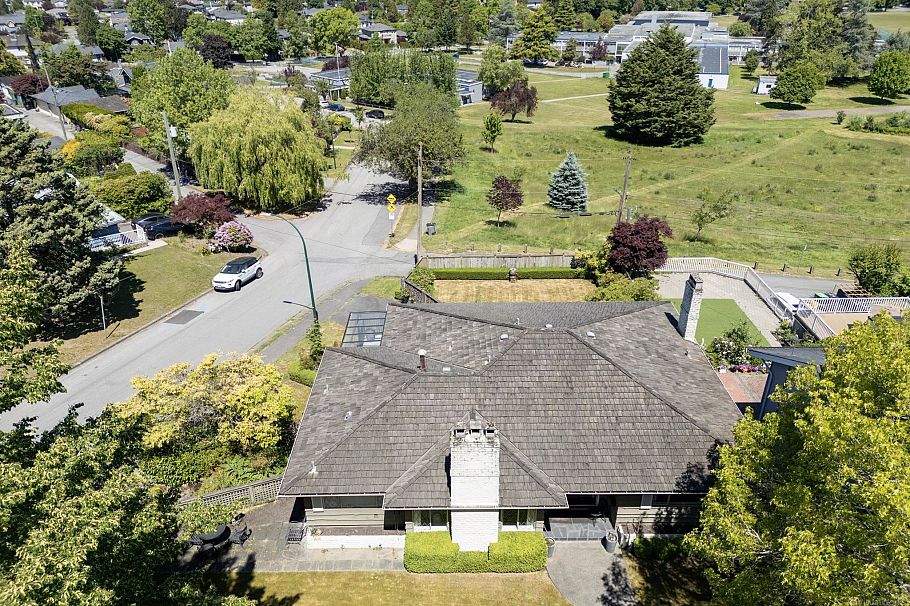 2291 W 32nd Avenue Vancouver, BC - 26