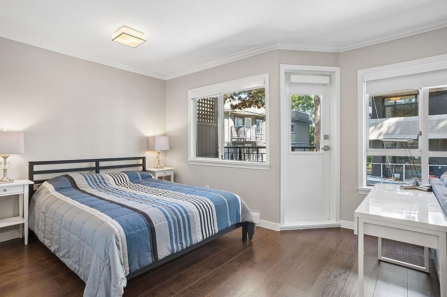202 555 W 14th Avenue Vancouver, BC - 6