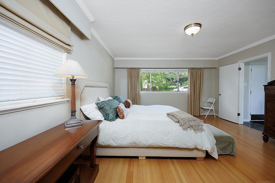 2291 W 32nd Avenue Vancouver, BC - 14
