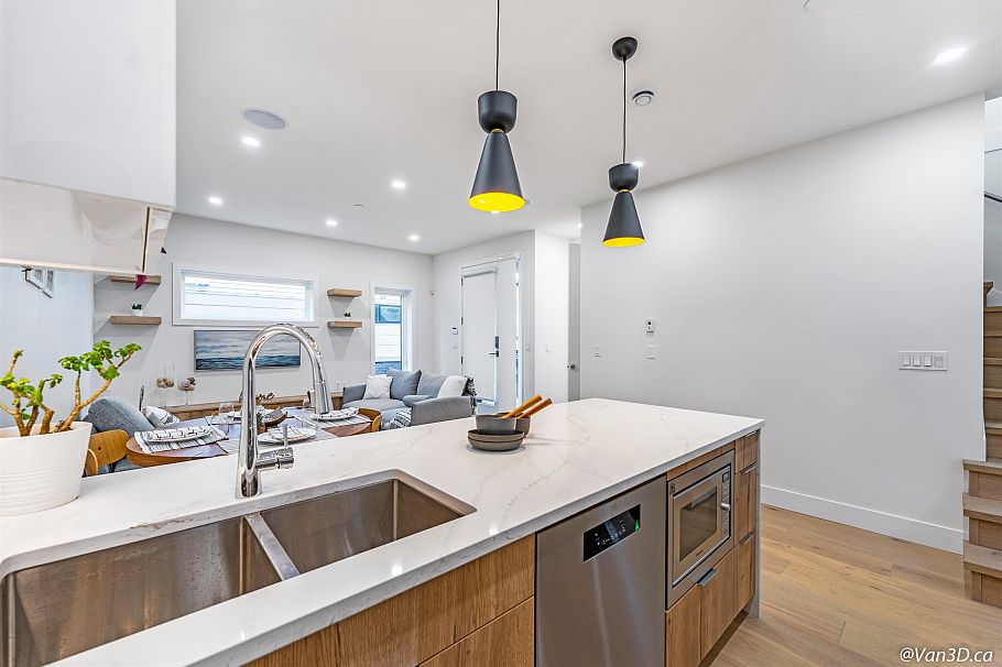 2 369 E 16th Avenue Vancouver, BC - 4
