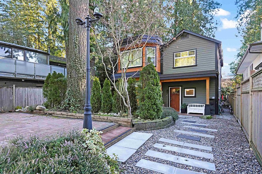 4990 Capilano Road North Vancouver, BC - 15