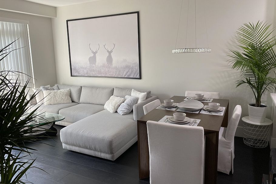 404 5605 Hampton Place Vancouver, BC - 3