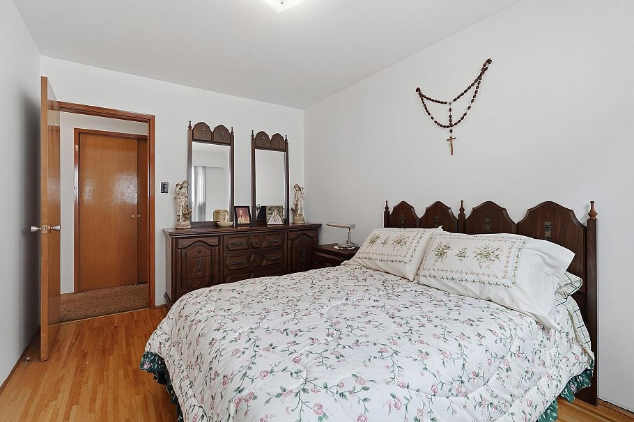 3063 Renfrew Street Vancouver, BC - 21