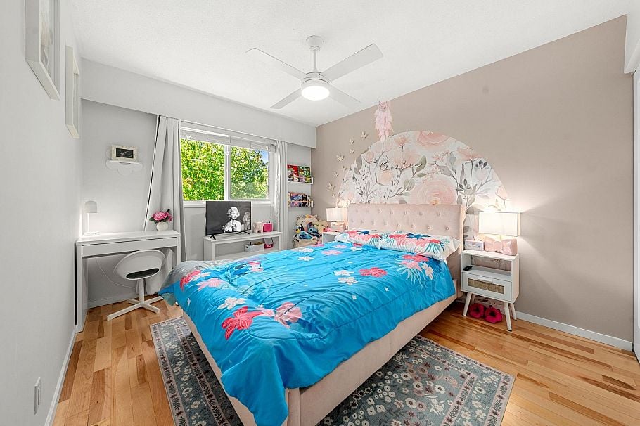 1206 Premier Street North Vancouver, BC - 24