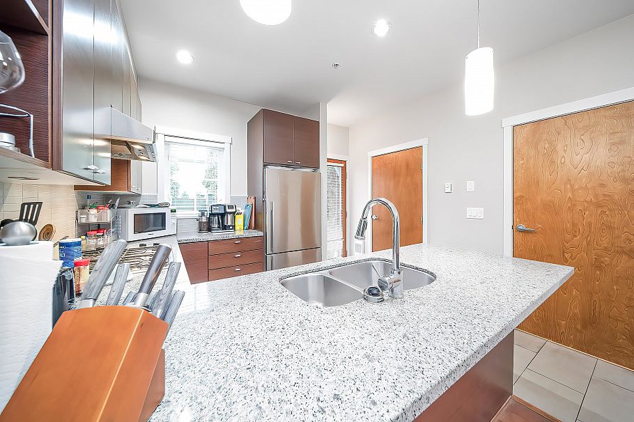 6139 Oak Street Vancouver, BC - 14