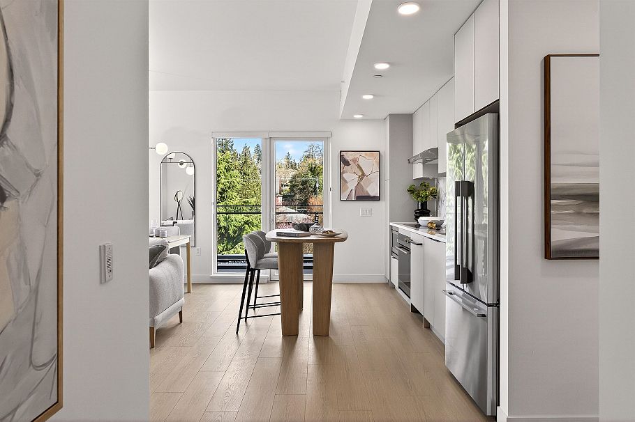 321 422 E 3rd Street North Vancouver, BC - 3