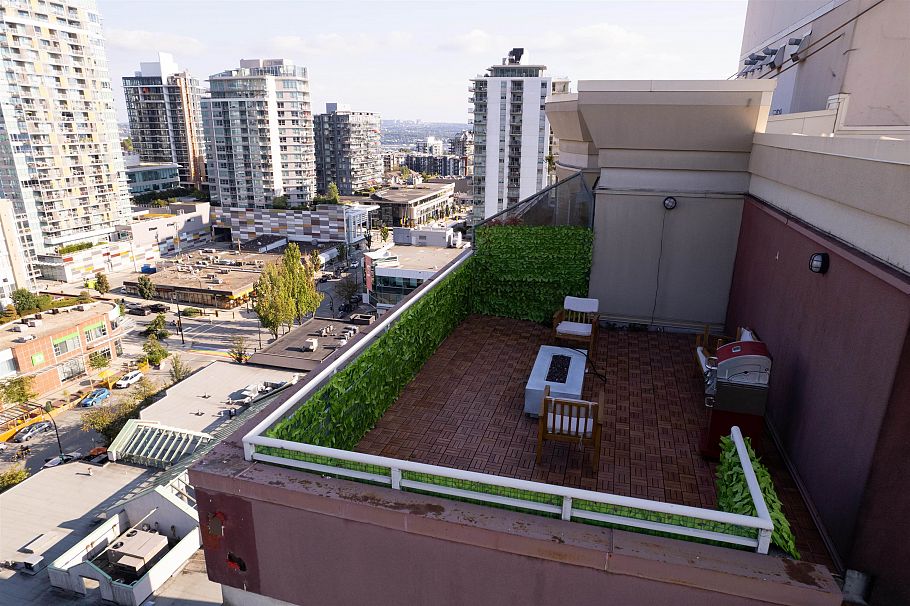1604 121 W 15th Street North Vancouver, BC - 27