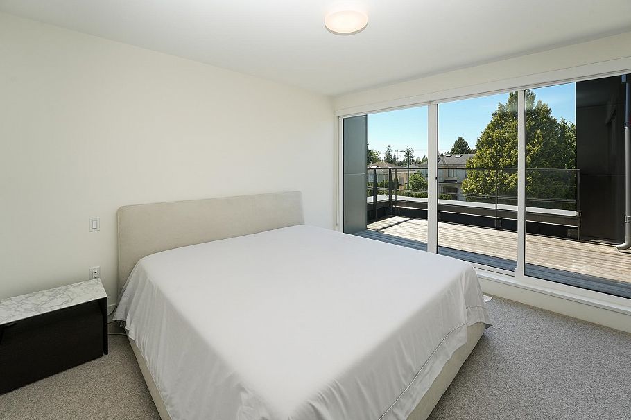 6840 Oak Street Vancouver, BC - 11