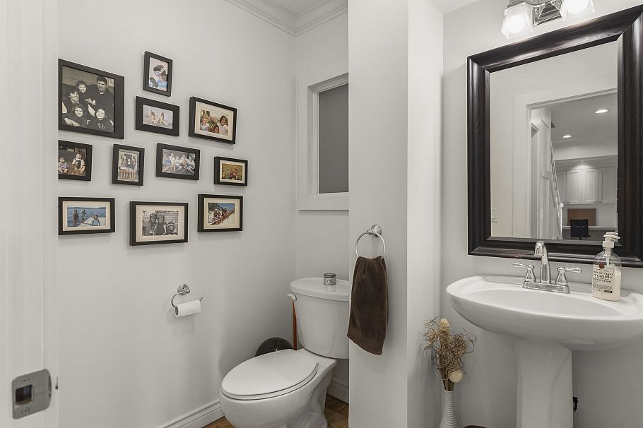 3862 W 38th Avenue Vancouver, BC - 21