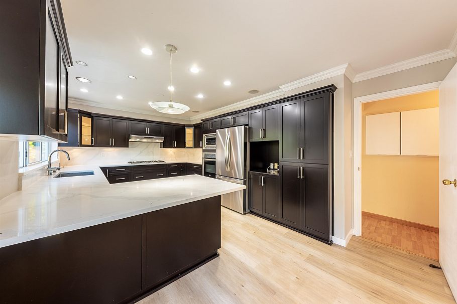 3979 W 33rd Avenue Vancouver, BC - 10