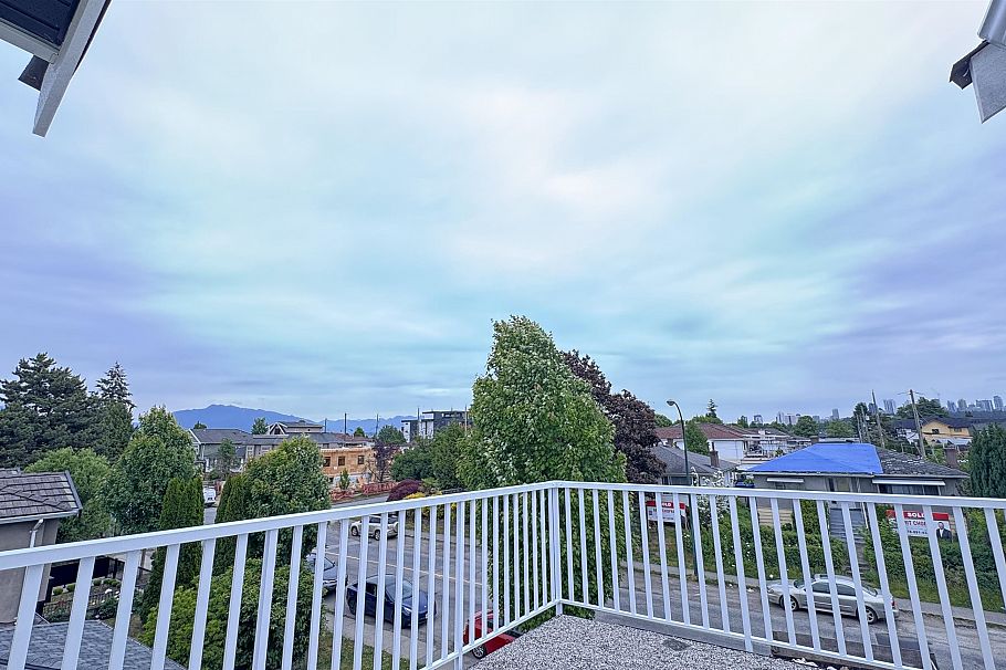 1 5779 Clarendon Street Vancouver, BC - 10