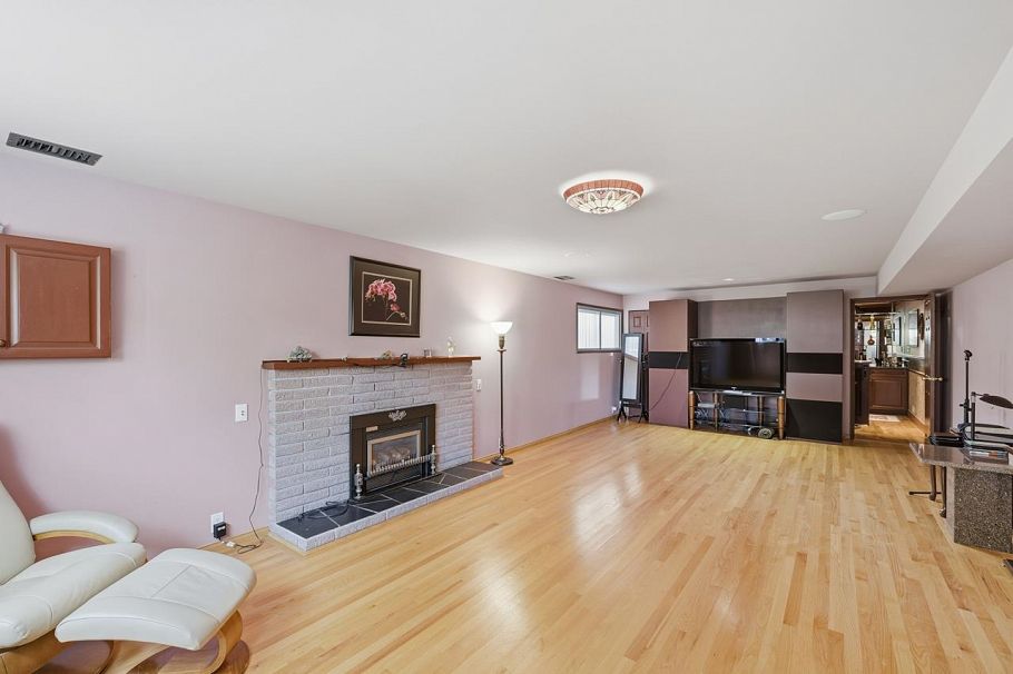2727 W 36th Avenue Vancouver, BC - 18