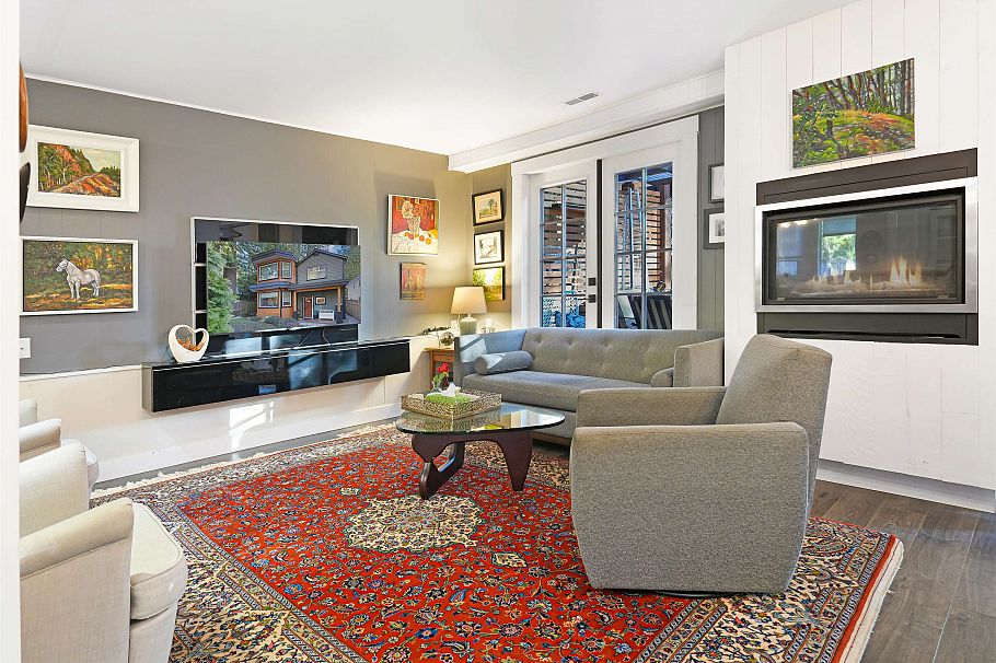 4990 Capilano Road North Vancouver, BC - 2