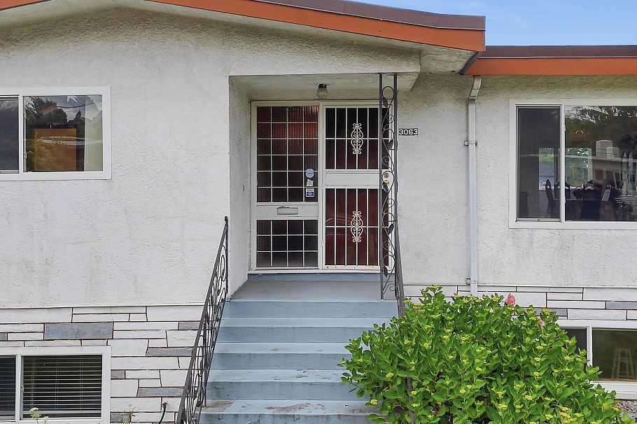 3063 Renfrew Street Vancouver, BC - 4