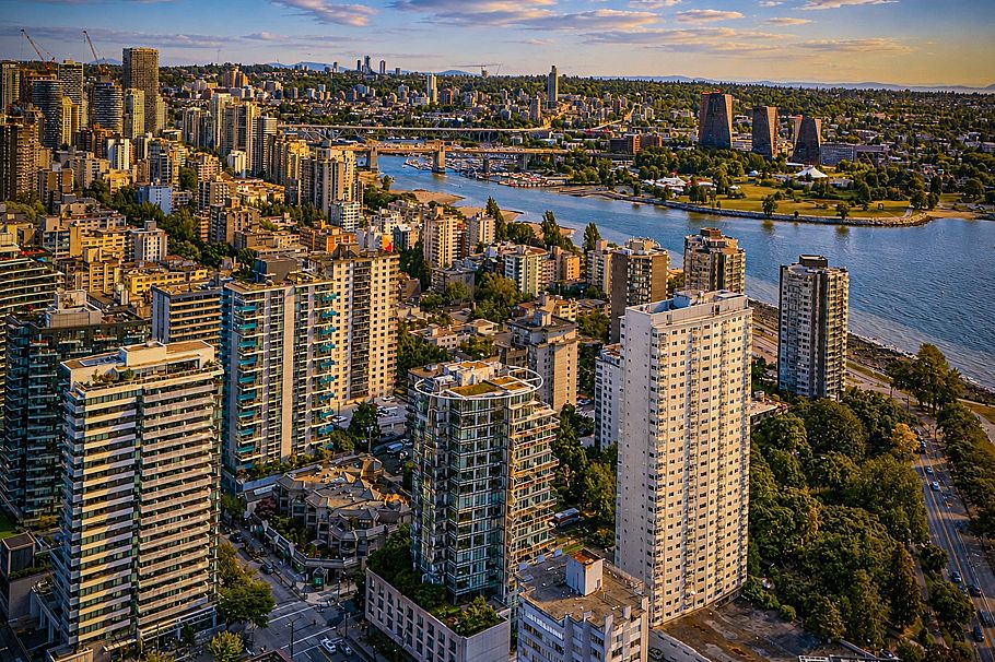1506 1221 Bidwell Street Vancouver, BC - 3