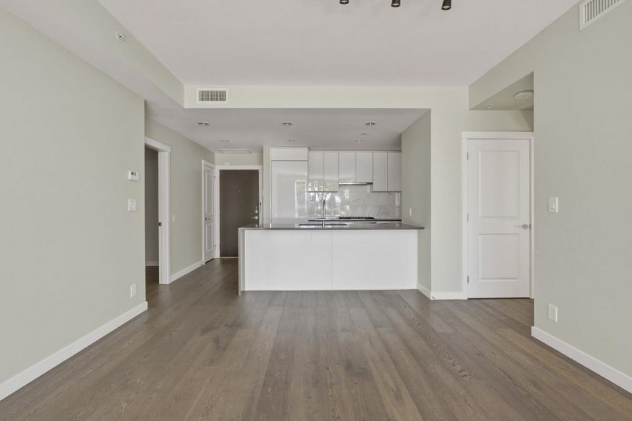 104 5687 Gray Avenue Vancouver, BC - 4